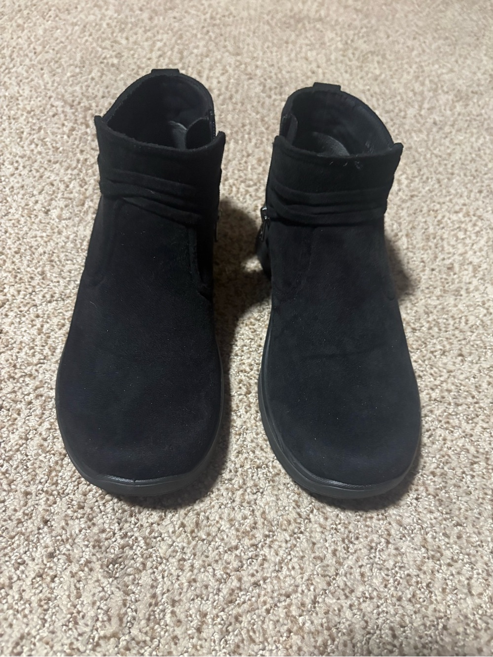 BZees by Lifestride Black Ankle Booties with Side Zip - 8W
